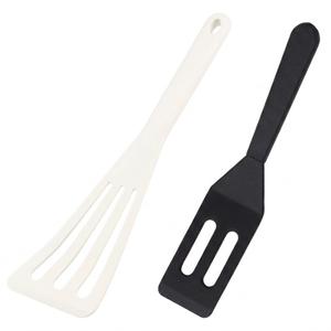 Silicone Spatula Set, 600F Heat Resistant Silicone Spatula Turner Flipper for Cooking, Non Stick and Non Scratch Kitchen Utensils for Eggs & Pancakes, 4 Pack, Black and White
