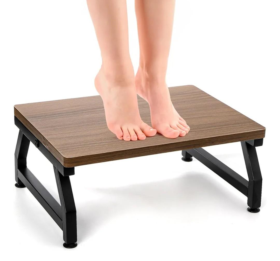 Wooden Step Stool for Adults Seniors, Heavy Duty Stools for High Bed with Adjustable Non-Slip Feet, One Step Foot Stool for Bedroom Living Room Bathroom Kitchen, Hold Up to 220 lb, Brown