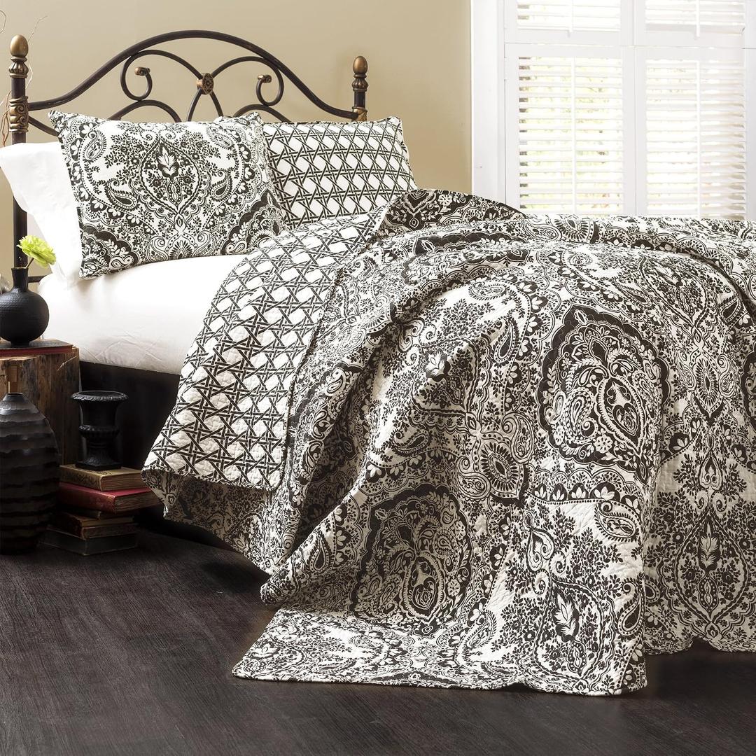 Lush Decor Aubree Quilt Paisley Damask Print Pattern Reversible 3 Piece Lightweight Bedding Blanket Bedspread Set - King - Black and White