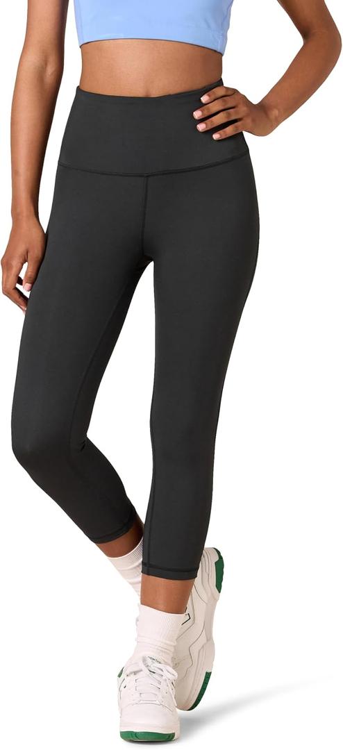 Amazon Essentials Women's High Waisted Active Sculpt Cropped Workout Exercise Capri Leggings, Black, Medium