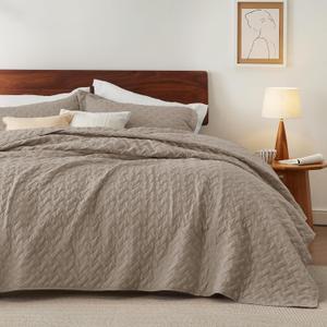 Bedsure Quilts King Size - Lightweight Bedspreads King Size with Basket Weave Pattern, Soft Quilt Bedding Set, Taupe Comforter Set Coverlet for All Seasons with 2 Pillow Shams (106" x 96") | Skin-Friendly Soft, All-Season Comfort, Breathable, Lightweight, Machine Washable
