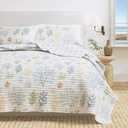 Great Bay Home Coastal Quilt Set - 3-Piece Full/Queen Size Coral Bedding Set - Lightweight, All-Season, Reversible Bedspread (Pastel Coral)