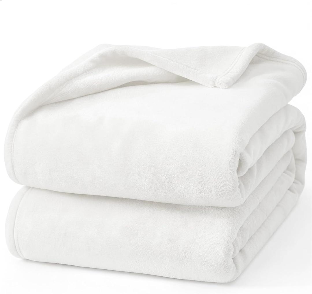 White Full Blanket, Super Soft Flannel Fuzzy Plush Cozy Blanket for All Seasons, White, Full
