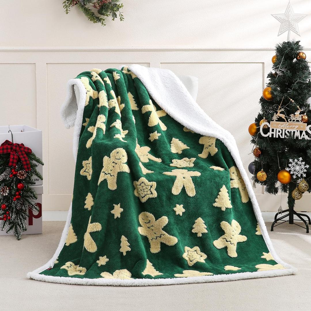 SOCHOW Christmas Gingerbread Holiday Jacquard Sherpa Fleece Throw Blanket, Fuzzy Warm Super Soft Reversible Plush Blanket for Bed, Sofa and Couch, 50 x 60 inches, Green