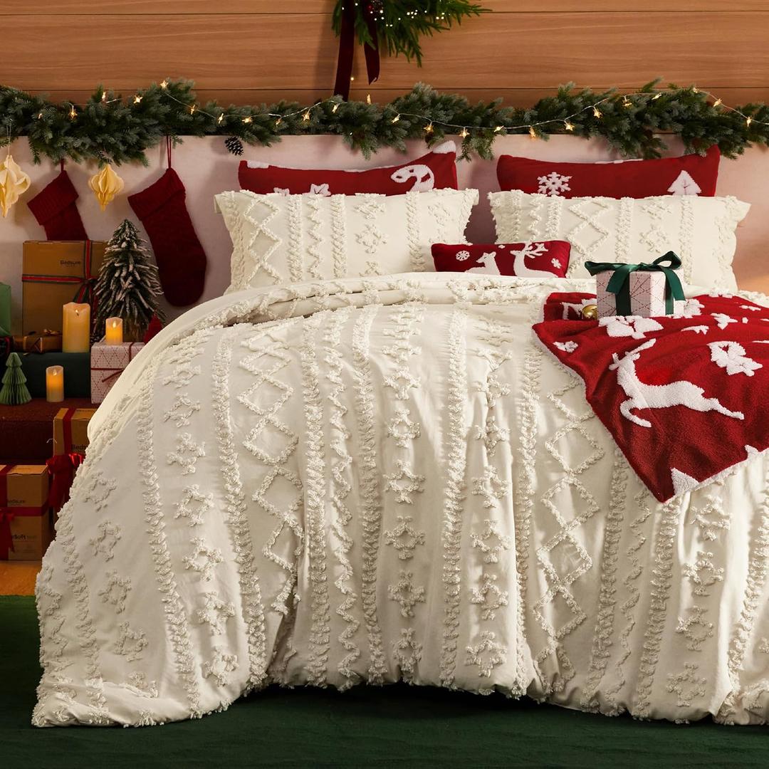 Bedsure Tufted Boho Comforter Set King Size - Beige Boho Bed Set, GentleSoft 3 Pieces Farmhouse Shabby Chic Embroidery Bedding, Gifts for Woman, Soft Jacquard King Comforter for All Seasons (01 - Beige - Elegant)