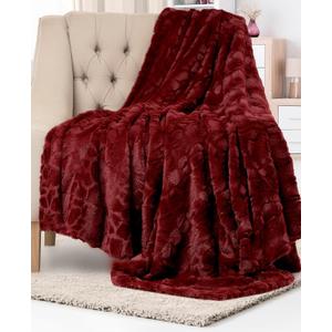 Everlasting Comfort Soft & Comfortable Red Faux Fur Throw Blanket for Couch - (50"x65") Minky & Fluffy Fall Blankets & Throws, Plush Fuzzy Cover for Bed, Sofa & Living Room - Cozy Home Decor