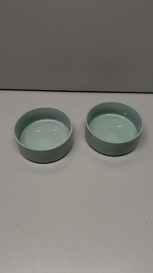 Ceramic Set of 2 Cat Bowls, Food and Water Bowls for Cats, Kitty, 2pcs Cat Dishes, Pet Feeder(5.1inch, 2 x Light Green Bowls)