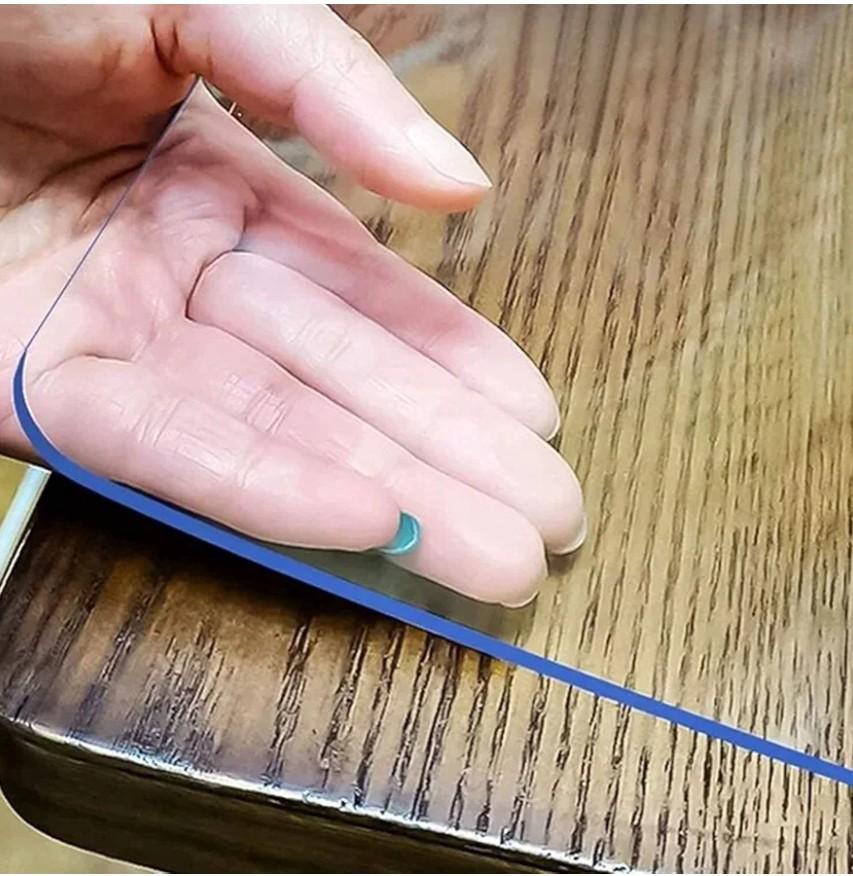 LovePads Clear Desk Mat 14 x 24 Inch, 1.5mm Thick Clear Table Protector, Waterproof Plastic Table Cover Protector, PVC Desk Protector Mat, Vinyl Desk Cover for Desktop, Coffee & Dining Table