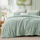 Bedsure Cal King Comforter Set - GentleSoft™ 3 Pieces Double-Side Fleece Fluffy Sage Green Comforter Set, Cozy Striped Room Decor Aesthetic, Luxury Cal King Bedding, 2 Pillowcases, 104x96 Inches