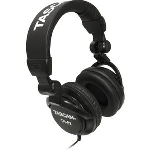 TASCAM TH-02 Professional Studio Monitor Headphones, Wired, Over Ear  for Recording, Podcast, DJ, Music and Guitar, with 1/4 Inch Jack Adapter (Medium)