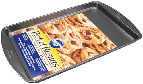 Wilton Perfect Results Premium Non-Stick Bakeware Large Cookie Sheet, 17.25 x 11.5-Inch
