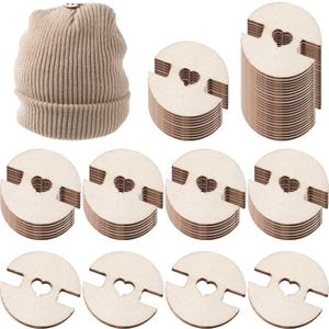 SmallCat 100PCS Wooden Pom Pom Buttons for Hats, Love Heart Handmade Craft Fastener Buttons, Removable Faux Fur Pom Poms Keeper Holders for Decoration, DIY, Knitting Beanies (2 cm)