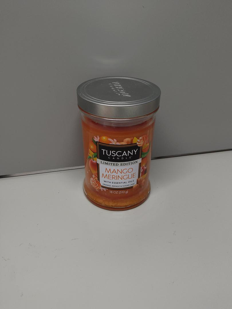 TU 18 OZ MANGO MERINGUE CANDLE