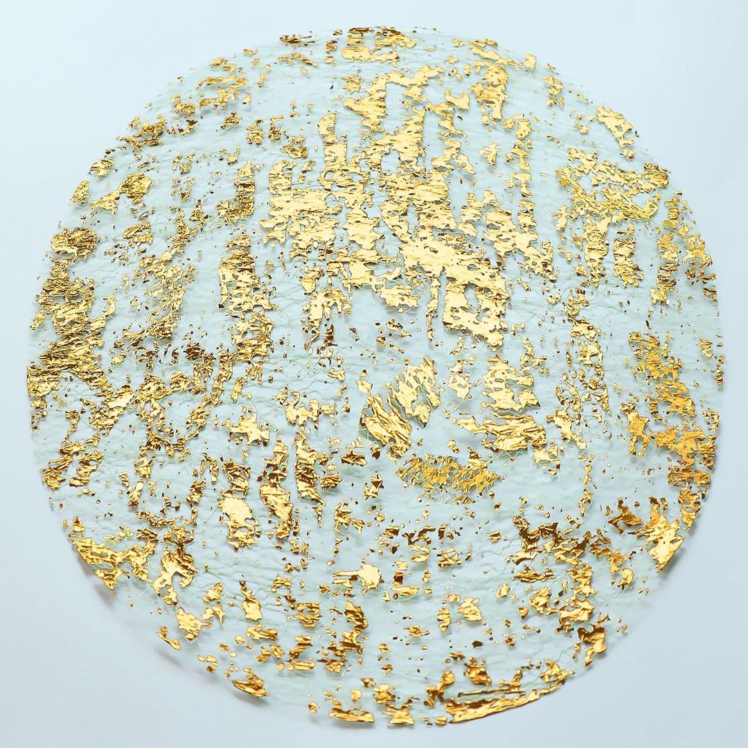 Snowkingdom Disposable Gold Placemats Set of 12 Metallic Round 13 Inch Foil Mesh Pressed Fall Table Mates 12 Pack Gold Doilies for Dining Table Wedding Birthday Party Holiday Home Decoration