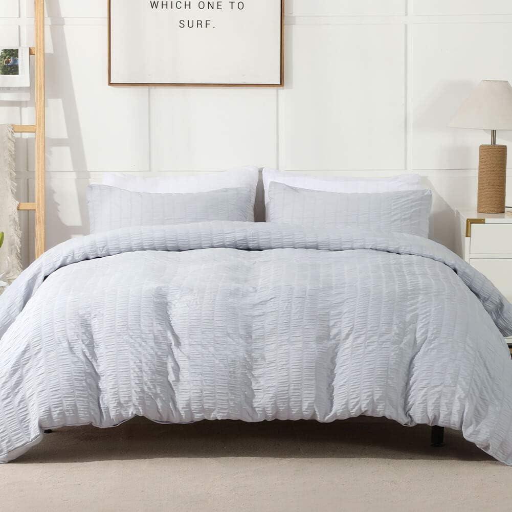 AveLom Seersucker Duvet Cover Set Queen Size (90 x 90 inches), 3 Pieces (1 Duvet Cover, 2 Pillow Cases), Light Gray Ultra Soft Washed Microfiber, Textured Duvet Cover with Zipper Closure, Corner Ties