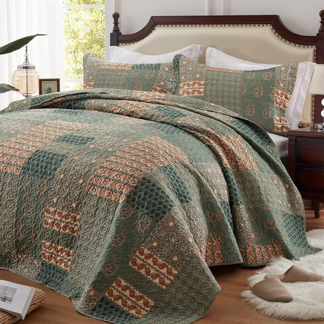 LEAONME 3 Pieces California King Size Quilt Set Olive Green Oversized 120x120 Inch Bedspread Coverlet Lightweight Microfiber Paisley Bed Cover for All Seasons (1 Quilt, 2 Pillow Shams)