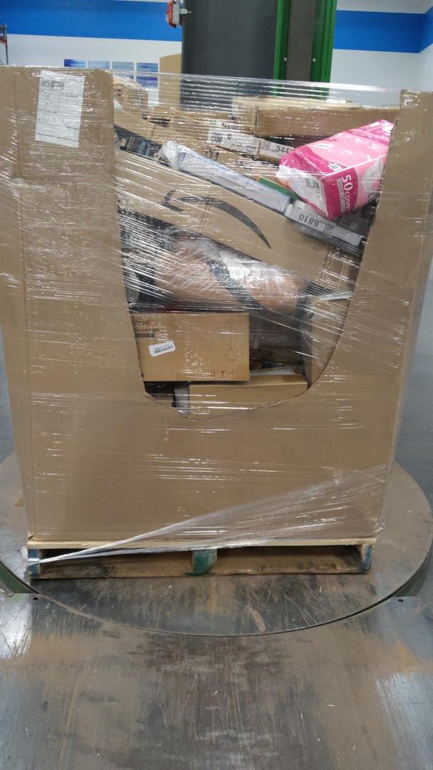 Pallet of mixed items