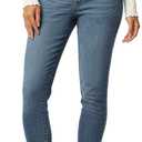 Levi Strauss Signature Gold Women's Totally Shaping Ultimate Pull-on Skinny Jean Pants Mid-Rise Stretch Denim, W31 x L30