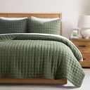 WDCOZY California Oversized Cal King Size Quilt Bedding Sets with 2 Pillow Shams, Lightweight Soft Bedspread Coverlet Bed Cover for All Season, 3 Pieces, 116x106 inches, Moss Green