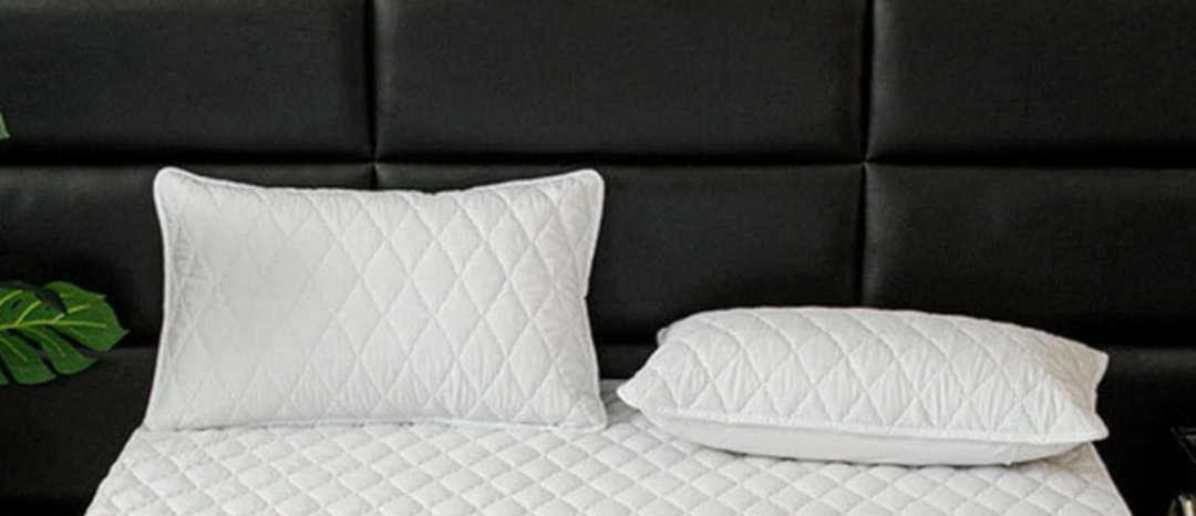 2 White Pillowcase, Size 19"x25"