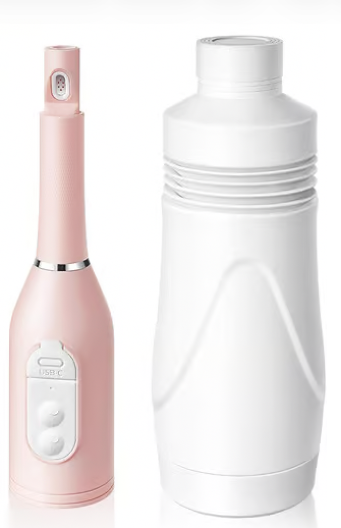 Portable bidet for women, 550 ml portable travel bidet, rechargeable peri-bottle for women, provides up to 70 uses, IPX7 waterproof for postpartum care