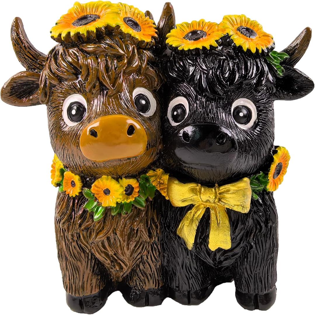 1 PCS Couple Highland Cow Figurine Spring Sunflower Highland Cow Gnomes Resin Statue Calf Lovers Gifts for Summer Home Garden Kitchen Office Tiered Tray Table Decor