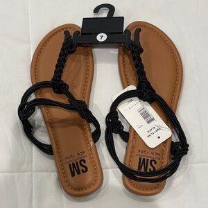 SM NEW YORK Women's Thrills Sandal 11