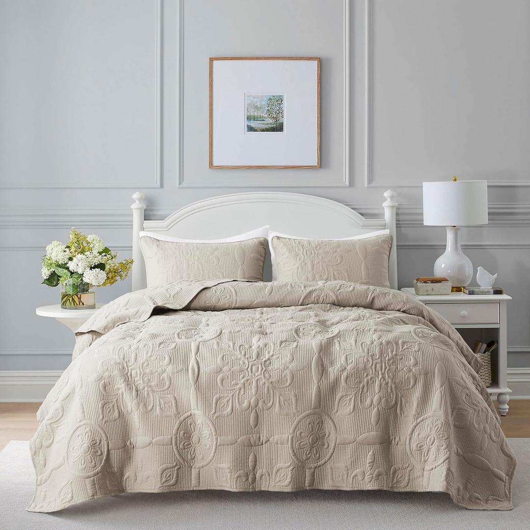 B2EVER Beige Damask Quilt Queen Size Bedding Sets with 2 Pillow Shams, Boho Bedspread Lightweight Soft Farmhouse Vintage Bohemian Coverlet Retro Jacquard Pattern Bed Cover for All Season, 3 Pieces