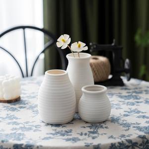 Ceramic Bud vase, Small Flower Vases Set of 3, Modern Rustic Farmhouse Home Decor, Coffee Table Decor, Petite Boho vases, Ideal for Shelf (White)