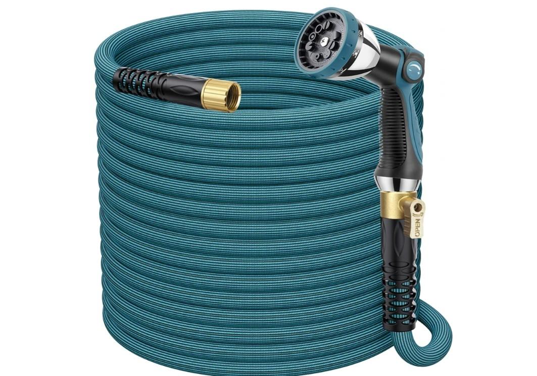 FlexiSolve Garden Hose 150 ft, Non-Expandable Lightweight Water Hose, 360° Swivel Anti-Kink Fittings, 10-Pattern Spray Nozzle & Shut-Off Valve, Flexible Water Hose for Yard, Lawn, Car Wash, Blue