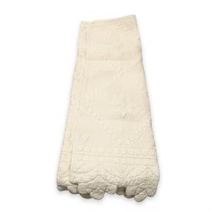 Quilted Scalloped Hand Towel