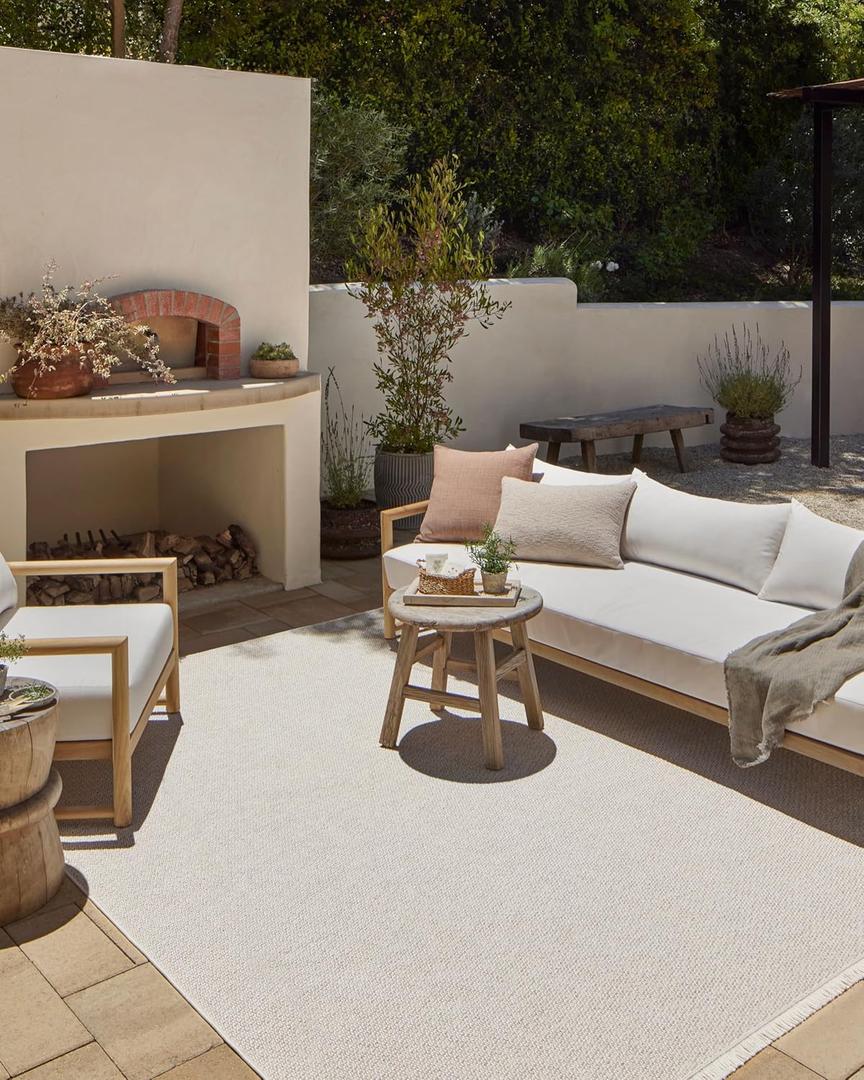 Loloi Amber Lewis Malibu Collection MAB-01 Ivory/Dove 6'-4" x 9'-2" Area Rug