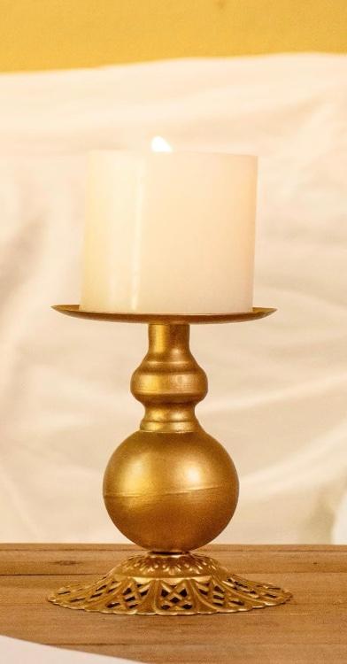 Metal Gold Decorative Candle Holder Pillar Candles Candle Stand, Set of 1 Candlestick Holder for Fireplace, Living or Dining Room Table (Golden Color)