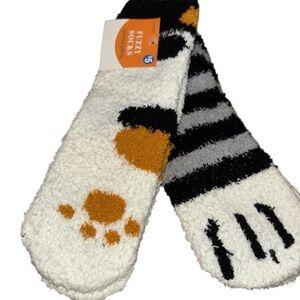 Fuzzy Socks Animal Prints 2 Pairs Kids 10-12 4 Pack (8 pairs)