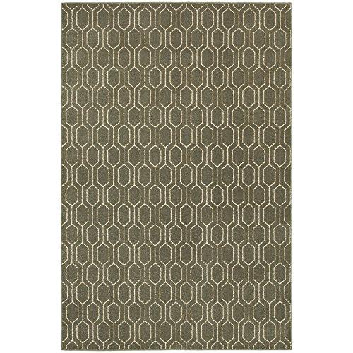 Oriental Weavers Ellerson 5'3" x 7'6" Machine Woven Rug in Gray
