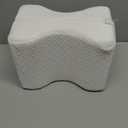 5 STARS UNITED Knee Pillow for Side Sleepers - Hip Pain Relief, Memory Foam Leg Cushion for Side Sleeping - Between Legs Pillow for Sciatica & Lower Back Pain, White (Standard)