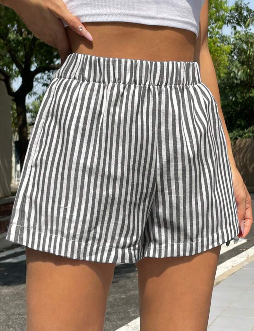 SHEIN EZwear Stripe Print Elastic Waist Wide Leg Shorts For Summer, SIZE M