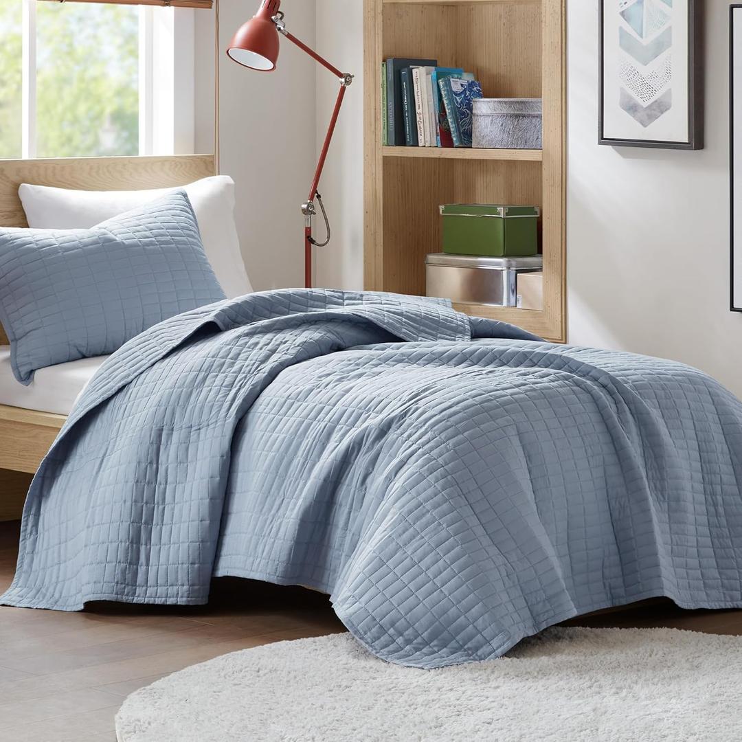 Comfort Spaces Kienna Quilt Set- Double Sided Stitching Design Summer Blanket, Lightweight, Soft, All Season Bedding Layer, Matching Sham, Blue, Coverlet Twin/Twin XL(66"x90") 2 Piece