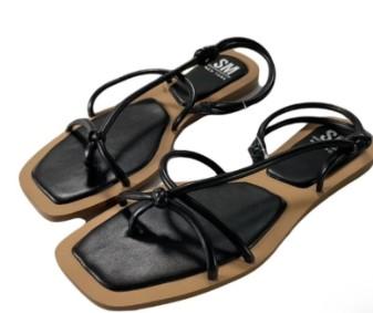 SM New York Flat Black Sandals, Size: 8