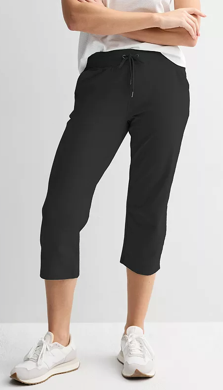 Women's Tek Gear® Essential Capris Black, Size Medium