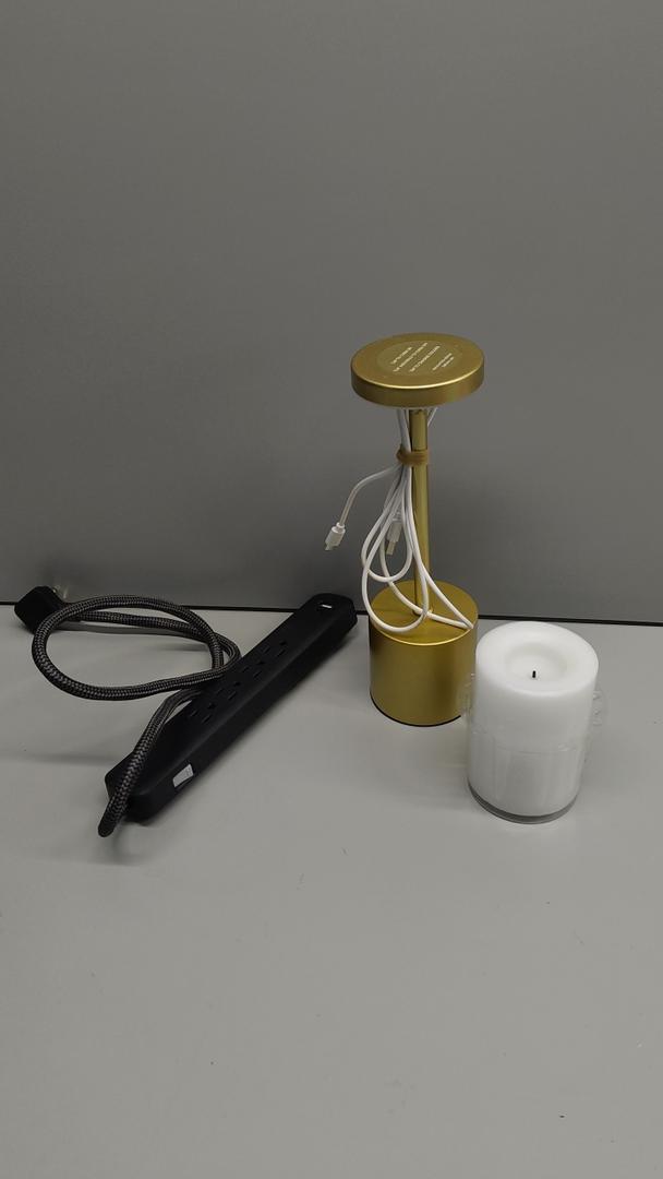 Gold-Colored, Cordless LED table lamp with a white LED candle, Set of 3