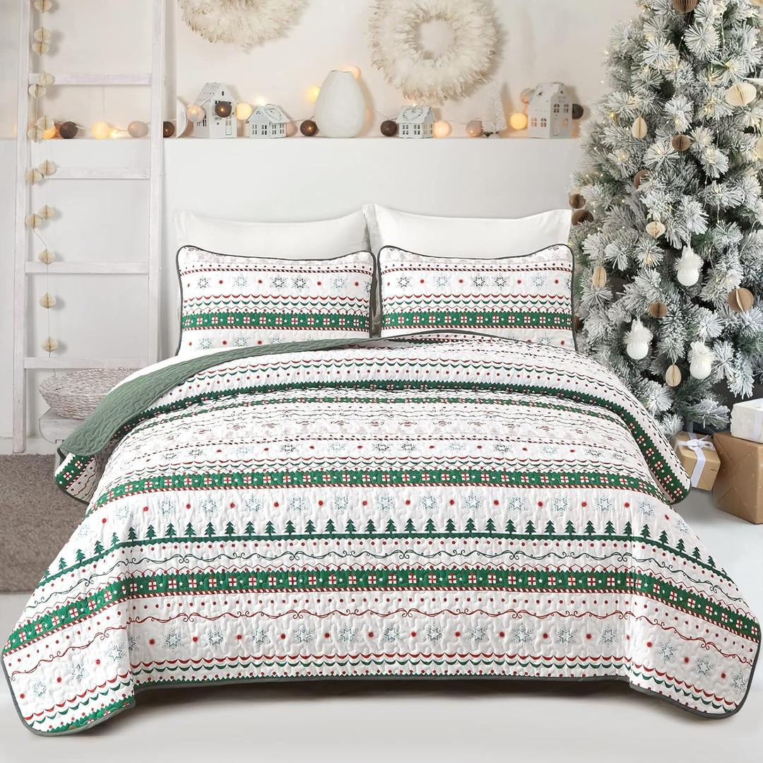 Dinjoy Christmas Quilt Set King Size, Green White Snowflake Christmas Tree Holiday Quilt Bedding Set Xmas New Year Bedspread Soft Microfiber 3 Pieces Coverlet for Kid Adult 104"x90" New Year Gift