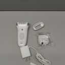 Braun Epilator Silk-pil 7, Hair Removal Device, Women Shaver & Trimmer, Wet and Dry, Wide Head, Includes Shaver Head and Trimmer Comb, SE7-041, Silver