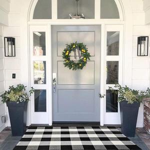 MUBIN Cotton Buffalo Plaid Rug, 27.5x43 Black and White Outdoor Rug Front Door Decorative Mat, Washable Doormat Foldable Area Rug Layered Door Mats Rug for Front Porch, Entryway, Patio