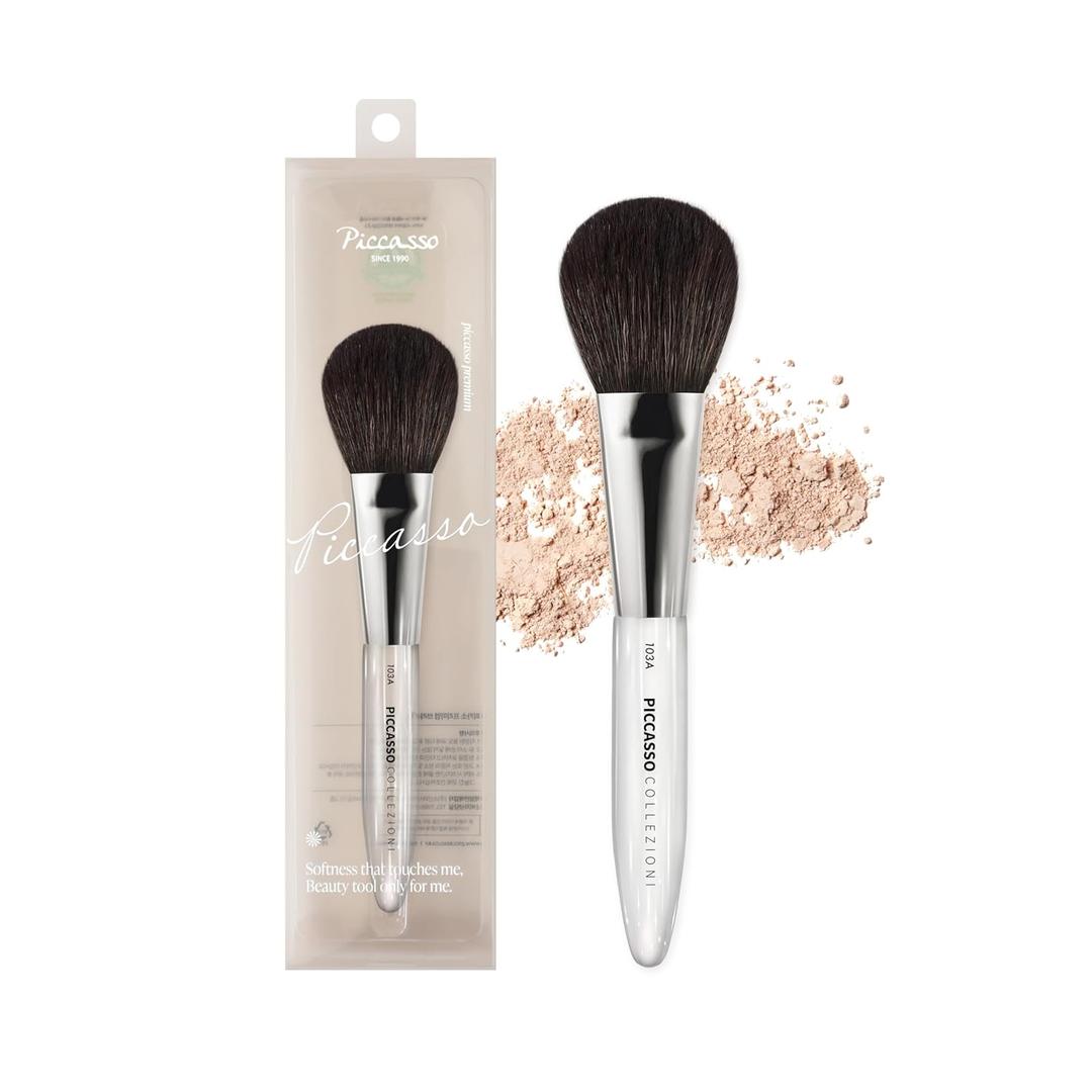 Piccasso COLLEZIONI 103A Powder Brush Soft Makeup Brush for Face, Fluffy Blush and Setting Tool with Goat Hair Blend, Ideal for Powder Application, Shading, and Natural Finish, Professional Korean