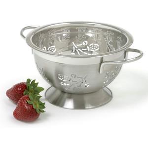 Norpro Stainless Steel 1.5 Quart Berry Colander, Silver, 6.25 inches/16Cm