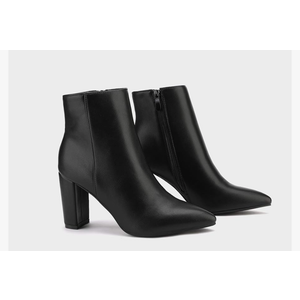 DREAM PAIRS Women's Chunky Heel Ankle Booties Pointed Toe Short Boots, Size 9.5