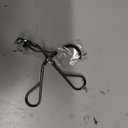 Shiseido Eyelash Curler - Crimps & Curls Lashes for Perfect, Eye-Framing Fringe - Gentle & Safe - Includes Replacement Pad