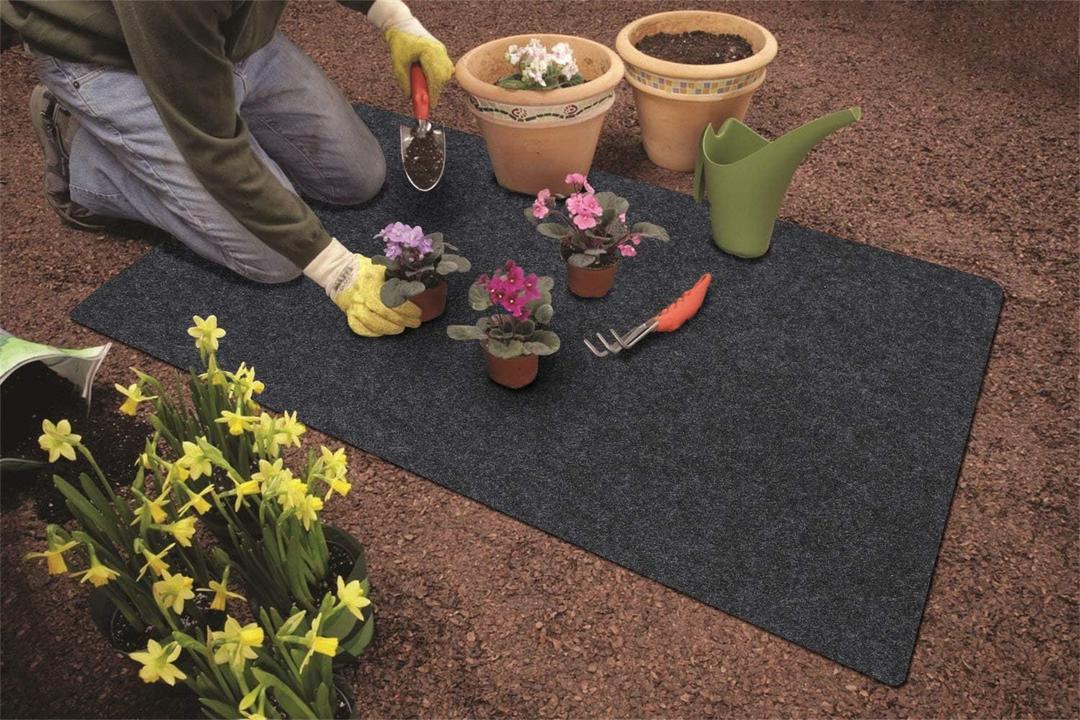 Gardening mat，Waterproof Carport Mat/Absorbent Fabric，Soft Material，Anti-Slip and Waterproof Backing — Protects Floor，Washable，Keeps Floors Clean (36" x 48")