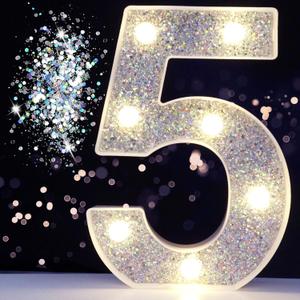 Pooqla Silver Decorative Signage, Lighted Number 5, Battery Powered LED Night Light for Christmas Wedding Home Bar Birthday Party Decoration, Plastic, Silver, 8.86 inches